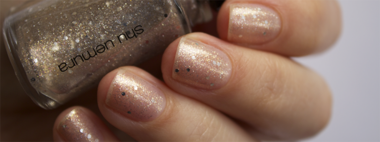 Маникюр: Shu Uemura – Bronze Gold