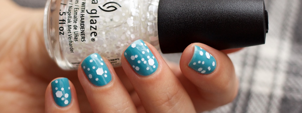 OPI - Can't Find My Czechbook + China Glaze - Chillin' With My Snow-Mies