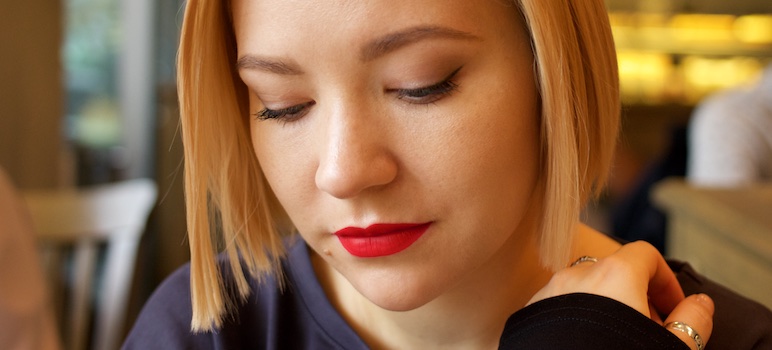 Glossip No Transfer Liquid Liptint 09 Apple swatches Ann Sokolova