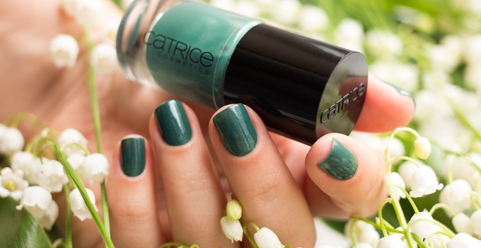 Catrice #35 Petrolpolitan swatches Ann Sokolova